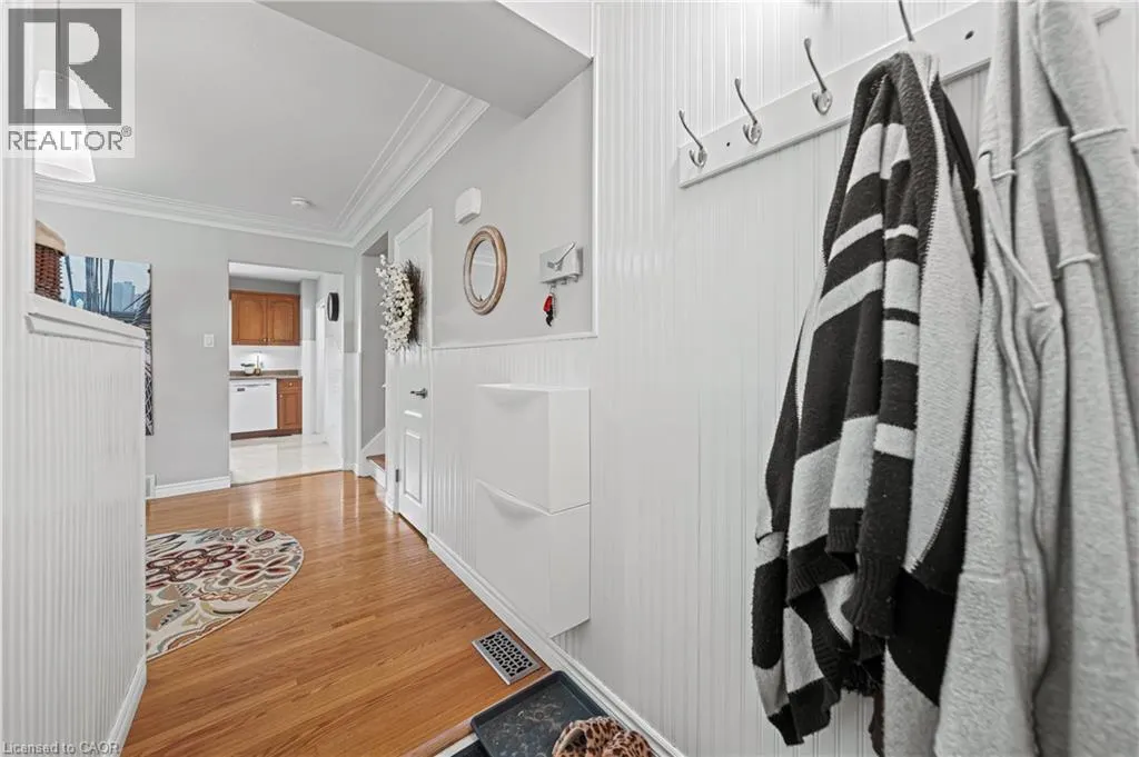 10 INLET Avenue