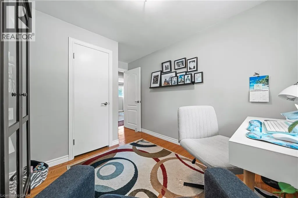 10 INLET Avenue