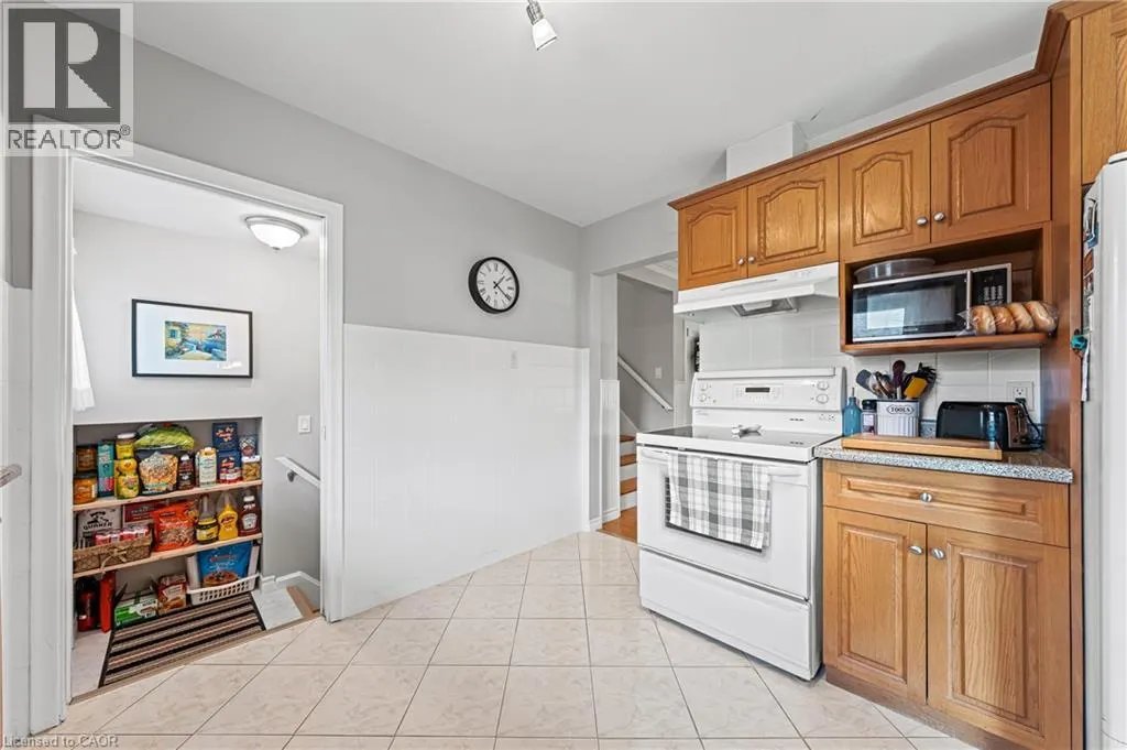 10 INLET Avenue