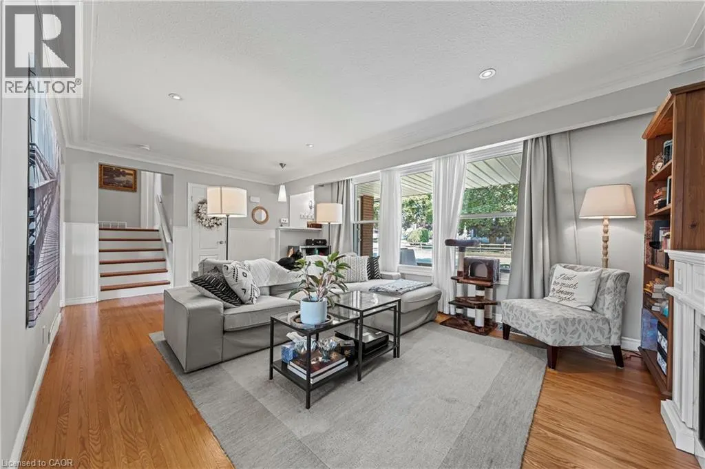 10 INLET Avenue