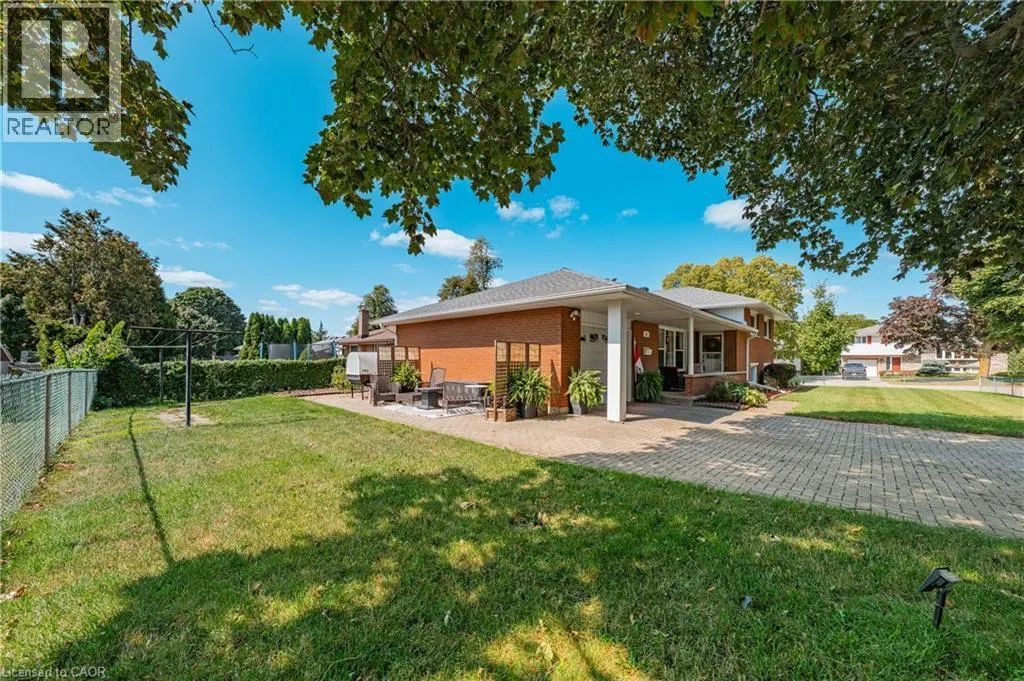 10 INLET Avenue