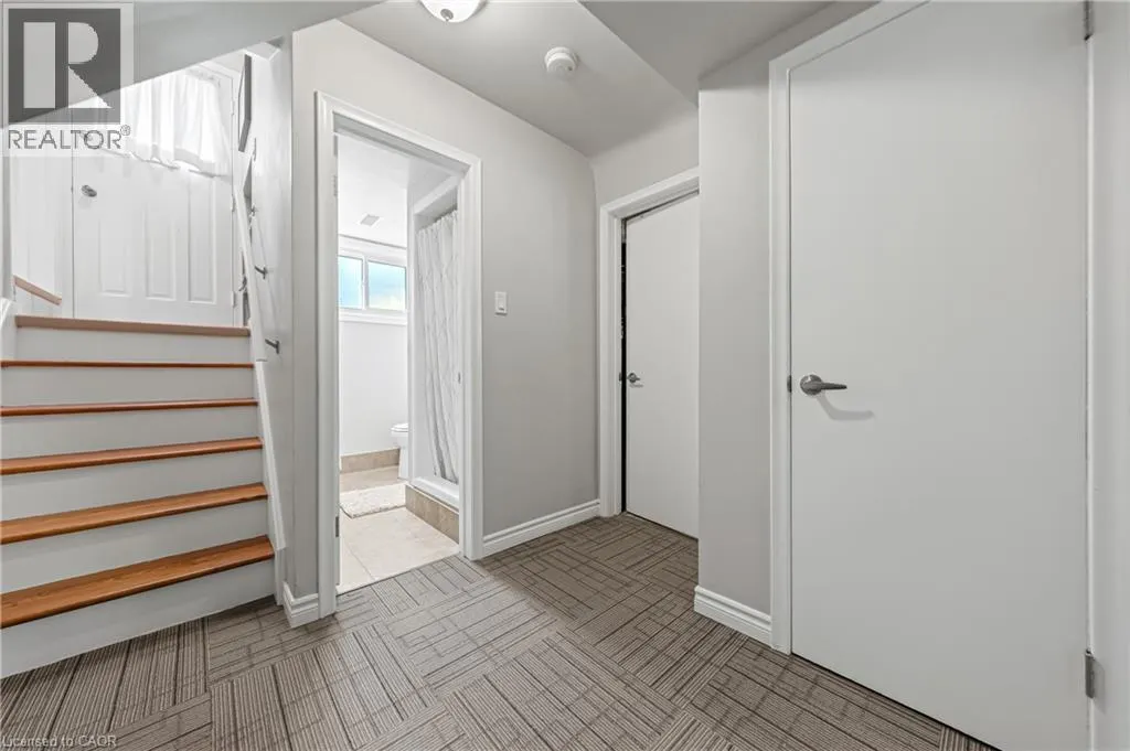 10 INLET Avenue