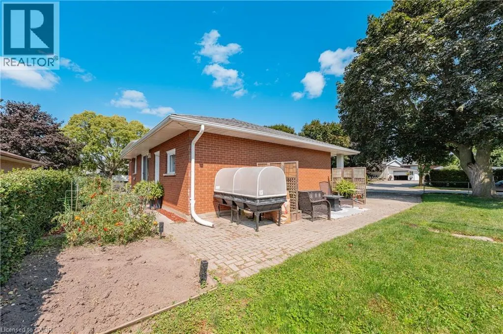 10 INLET Avenue