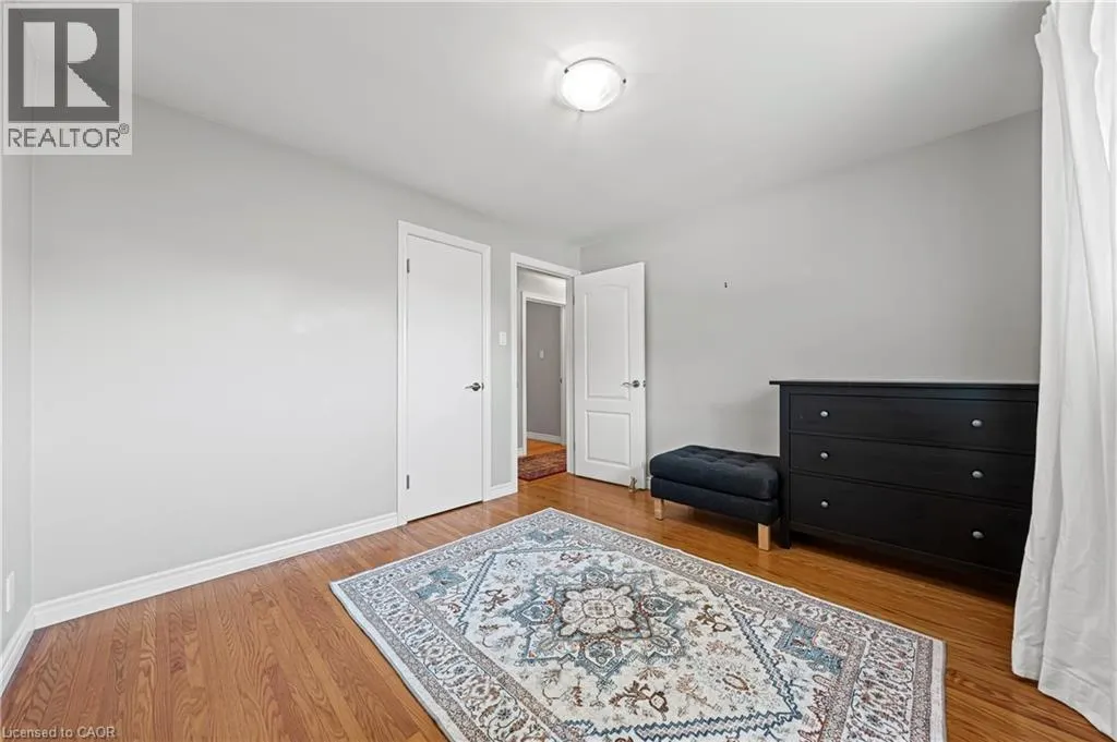 10 INLET Avenue
