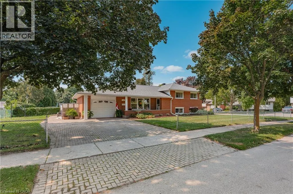 10 INLET Avenue