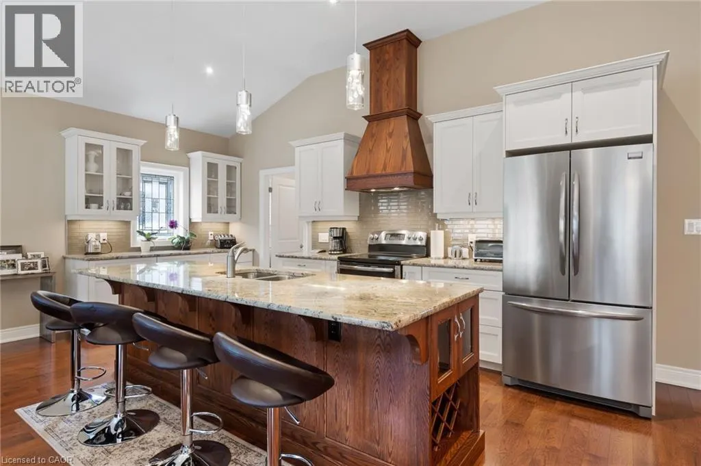 41 SUNRISE Court