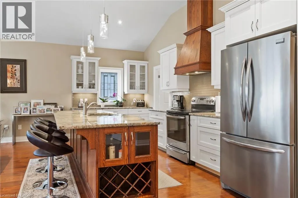 41 SUNRISE Court