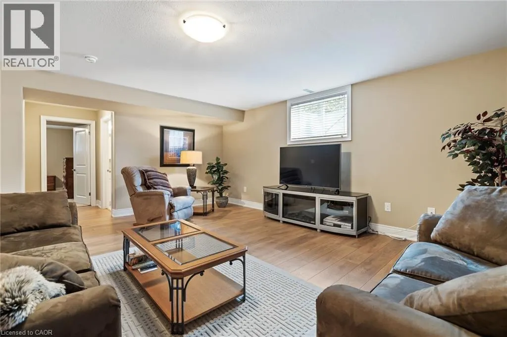 41 SUNRISE Court