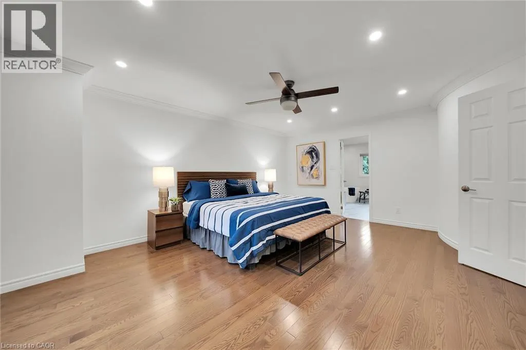 26 HUNTINGWOOD Avenue