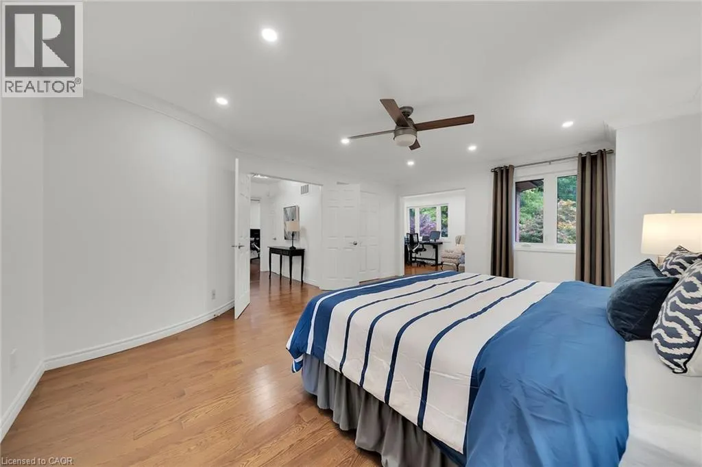 26 HUNTINGWOOD Avenue