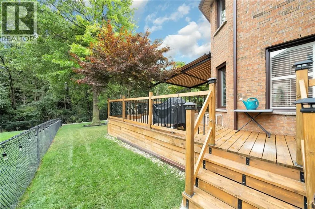 26 HUNTINGWOOD Avenue