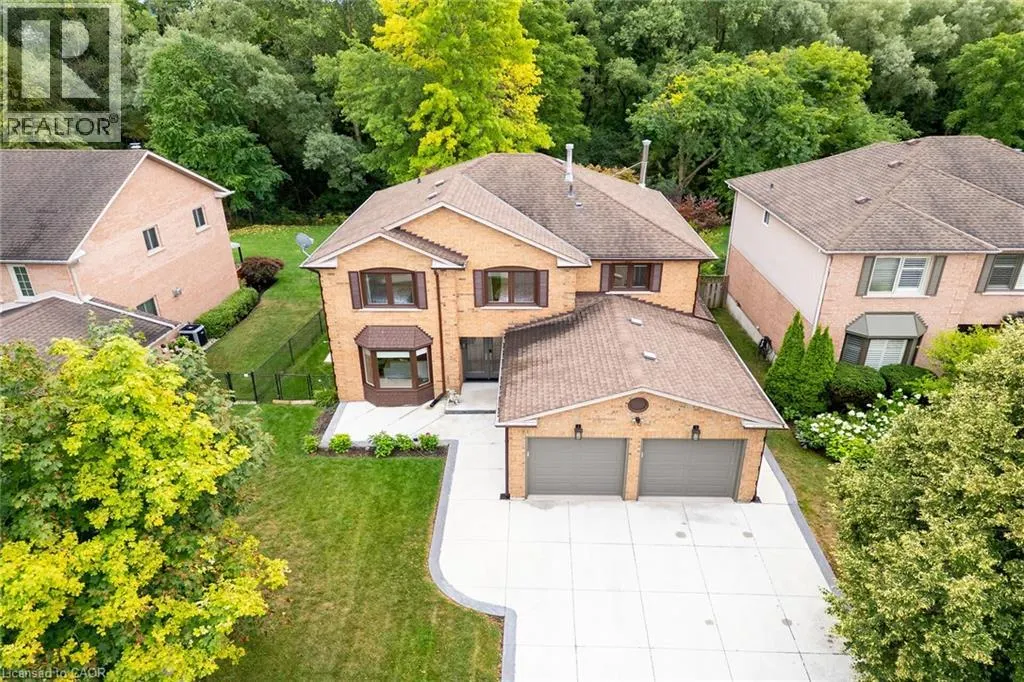 26 HUNTINGWOOD Avenue
