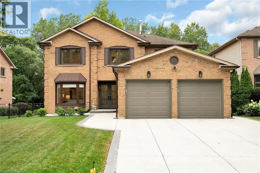 26 HUNTINGWOOD Avenue