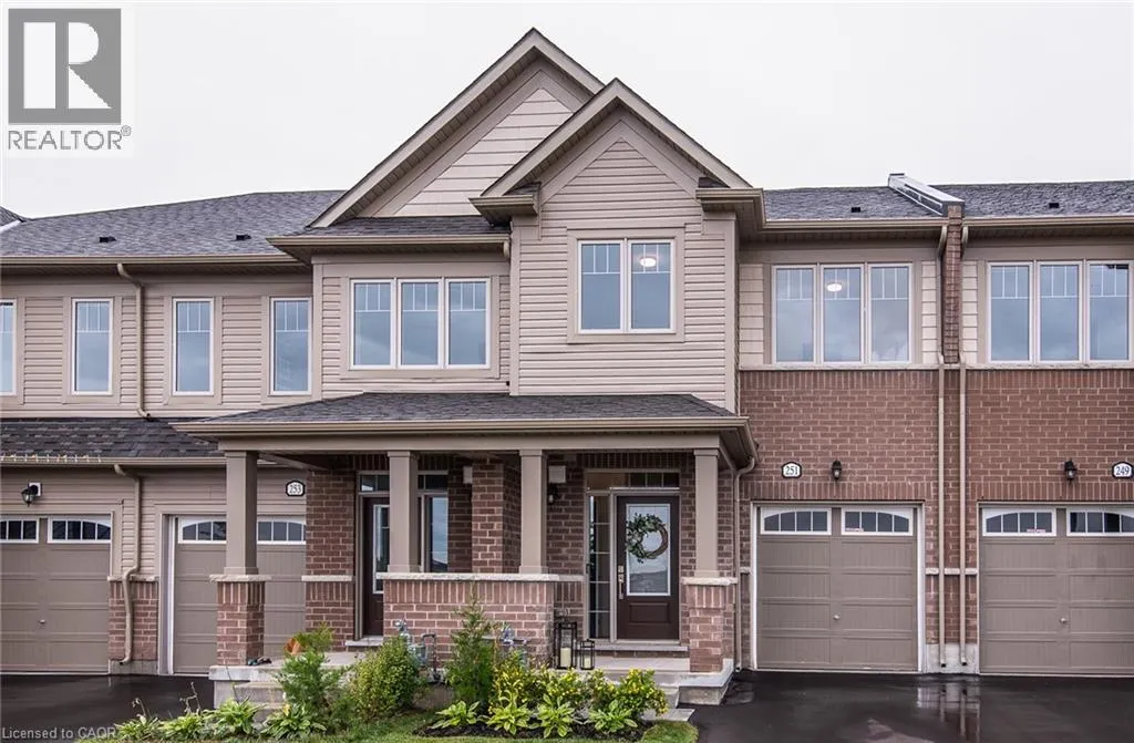 251 FARLEY Road S