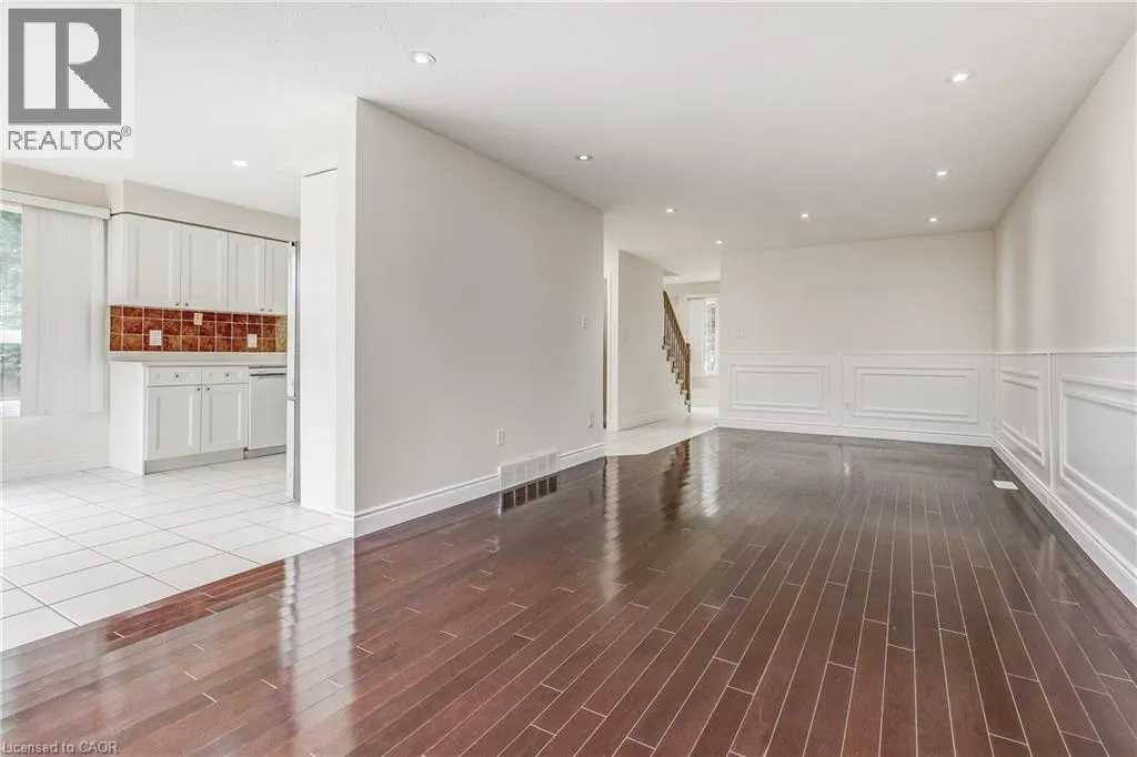40 HAWKINS Drive