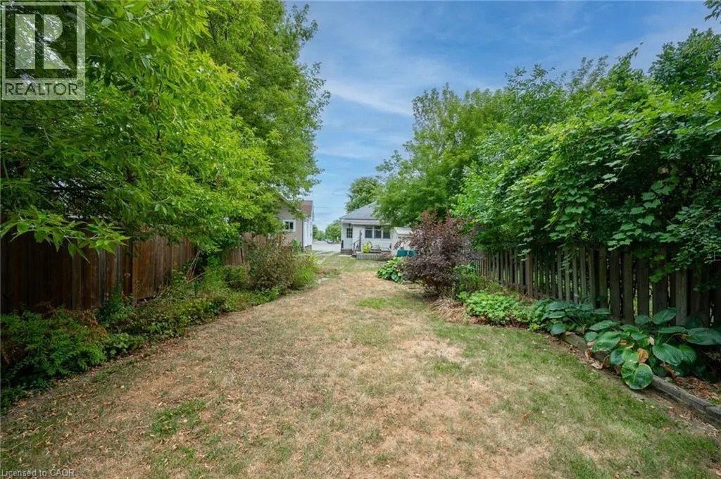 28-1/2 PELHAM Road