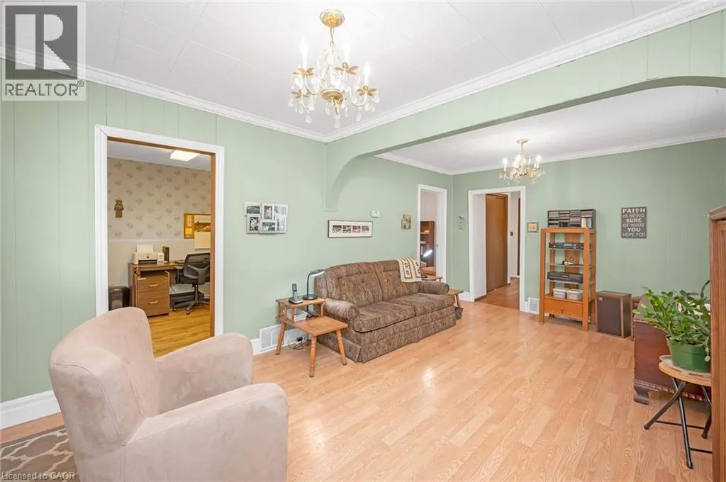 28-1/2 PELHAM Road