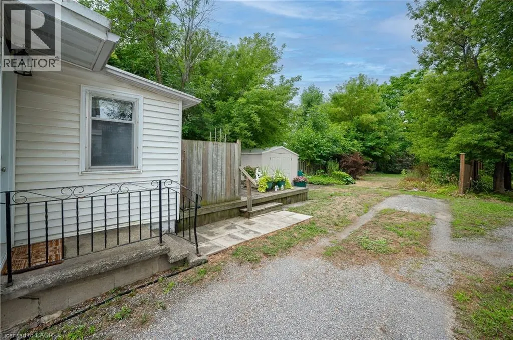 28-1/2 PELHAM Road