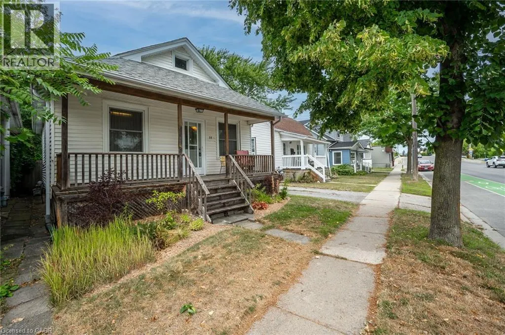 28-1/2 PELHAM Road