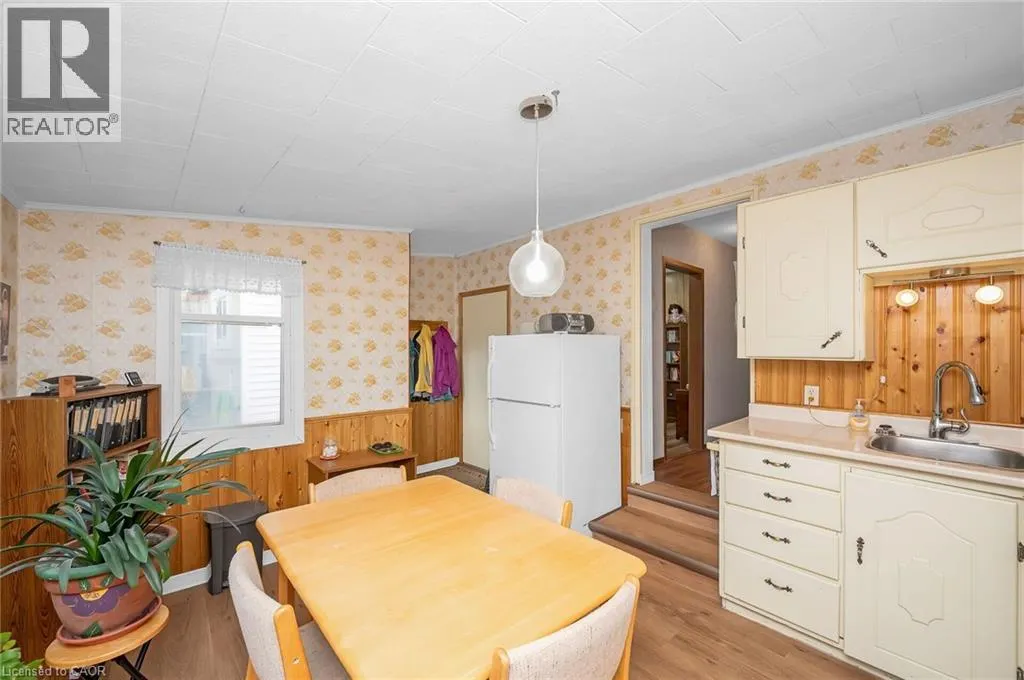 28-1/2 PELHAM Road