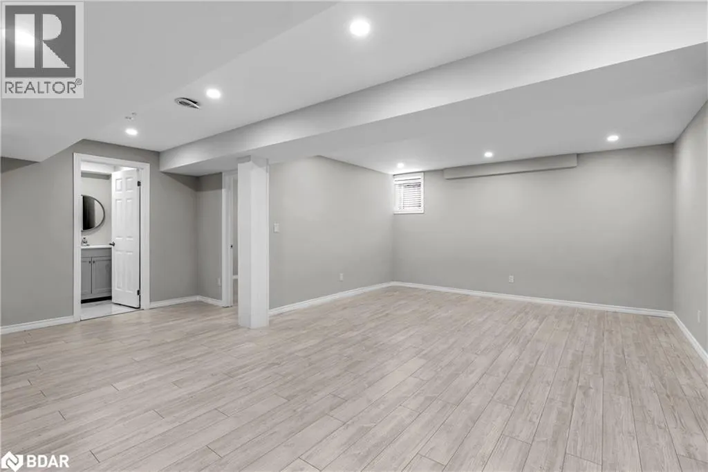 223 THOMPSON Road