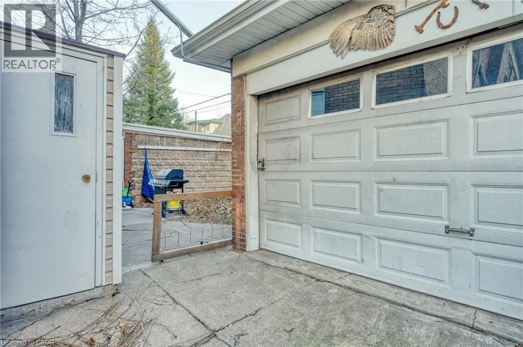 93 BARNESDALE Boulevard