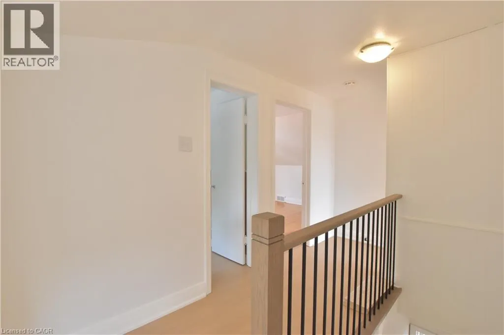 238 LOWTHER Street N