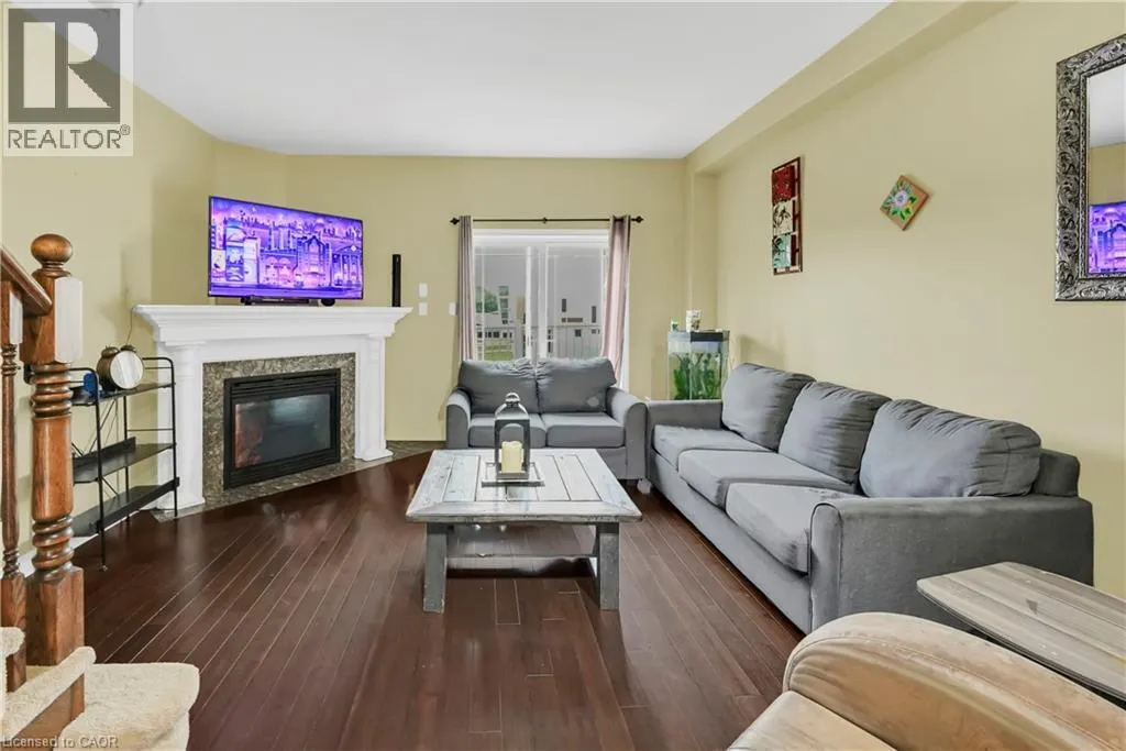 15 HEMLOCK Way