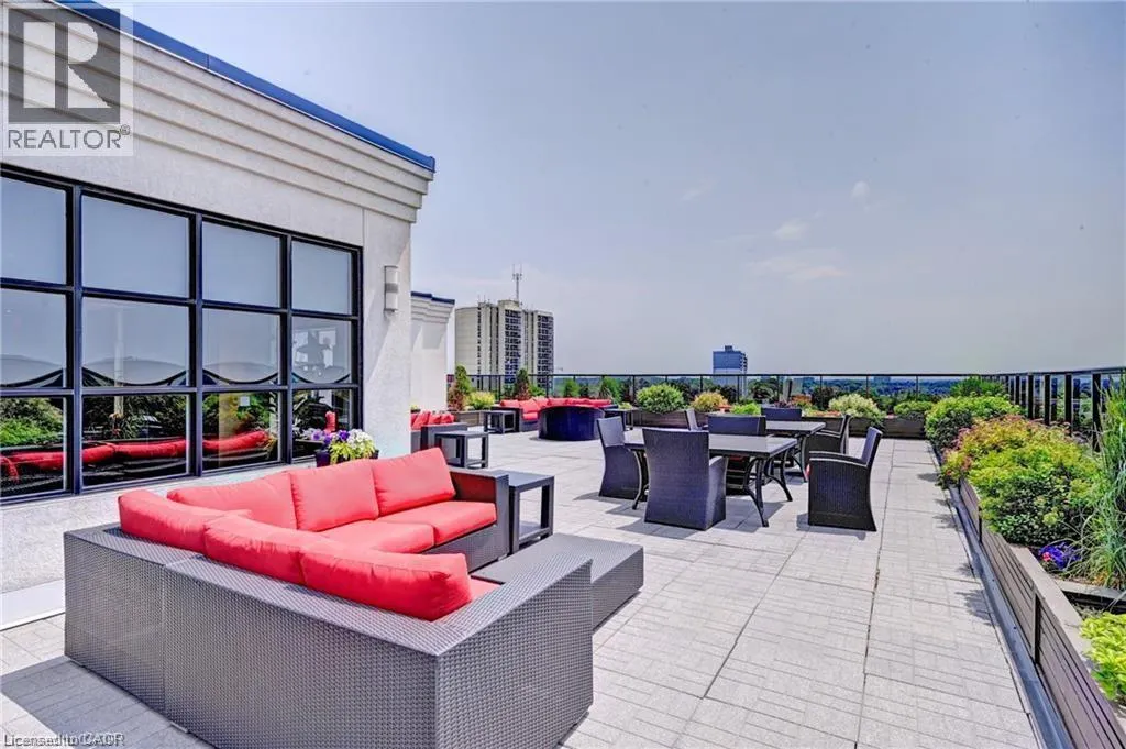 112 BENTON Street Unit# 209, #209