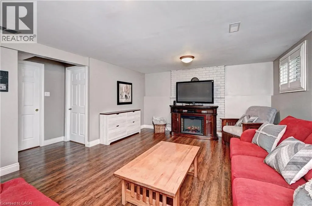 159 GRAND RIVER Boulevard