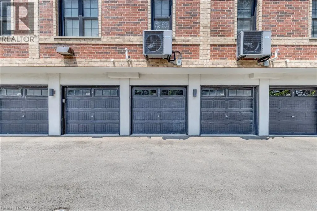 760 LAKESHORE Road E Unit# 206, #206