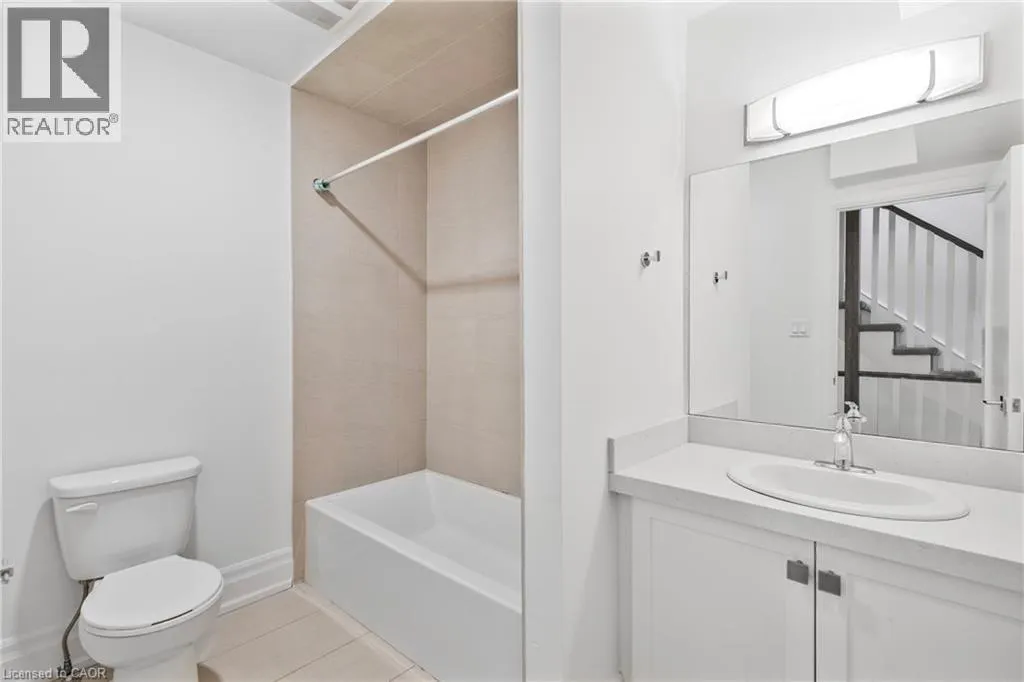 760 LAKESHORE Road E Unit# 206, #206