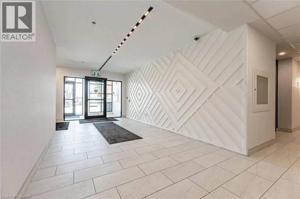 110 FERGUS Avenue Unit# 423, #423