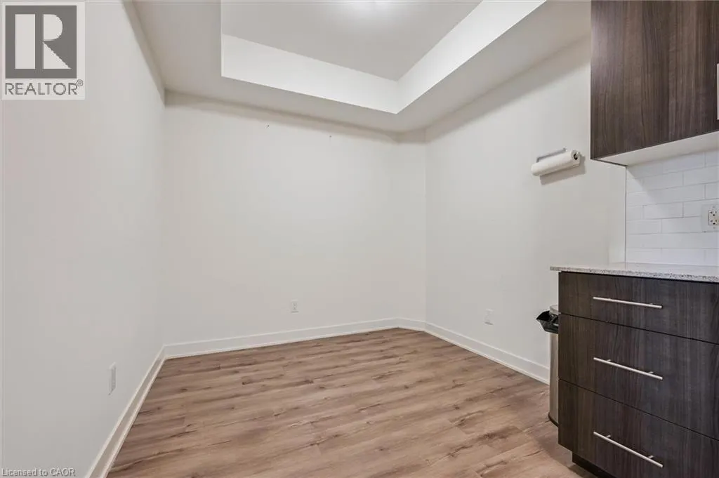 110 FERGUS Avenue Unit# 423, #423