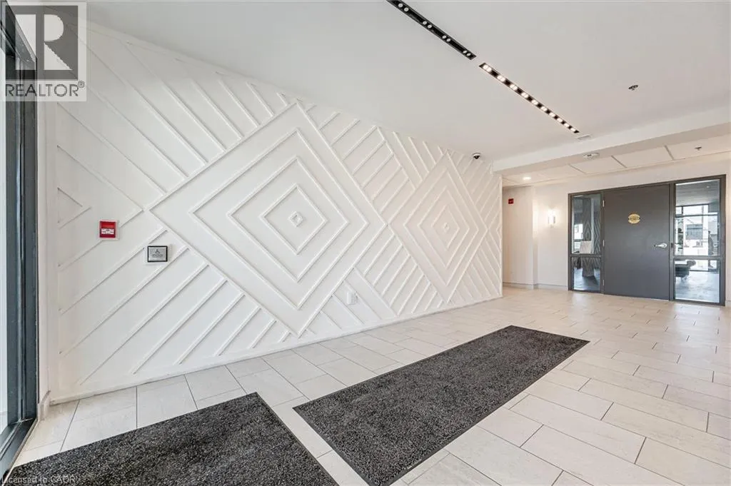 110 FERGUS Avenue Unit# 423, #423