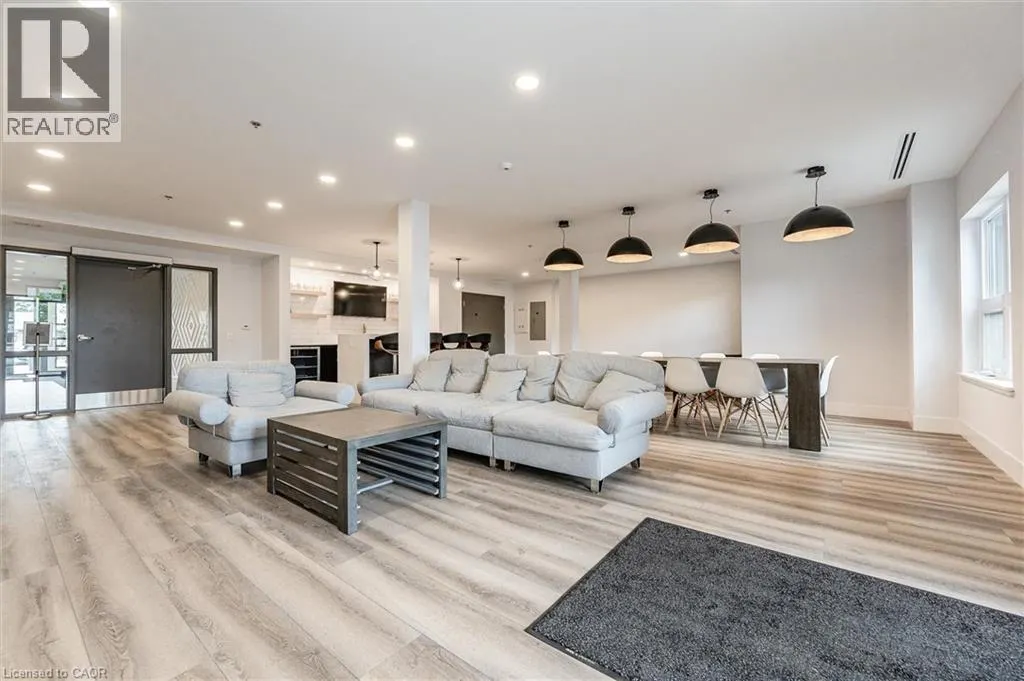 110 FERGUS Avenue Unit# 423, #423