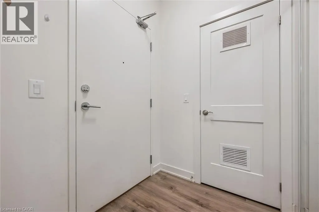 110 FERGUS Avenue Unit# 423, #423