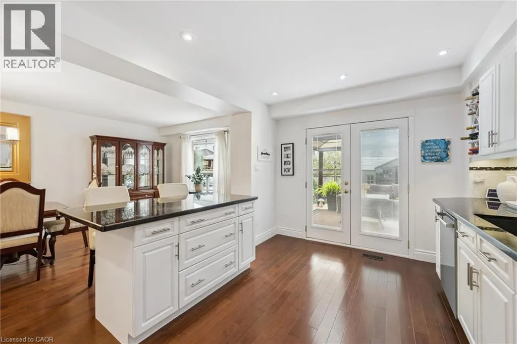 41 YORKVILLE Drive