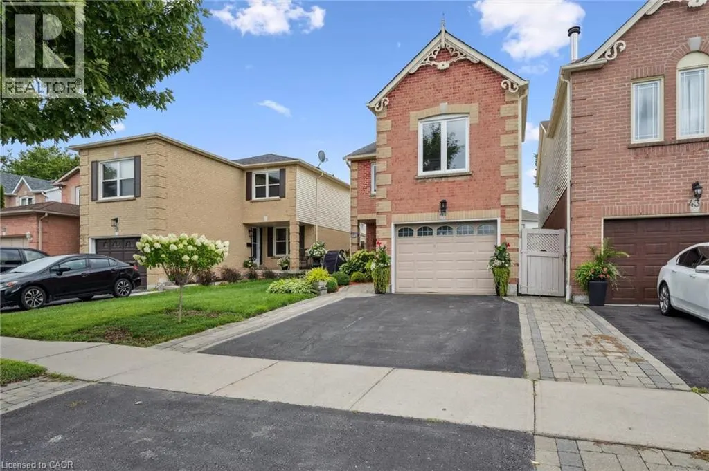 41 YORKVILLE Drive