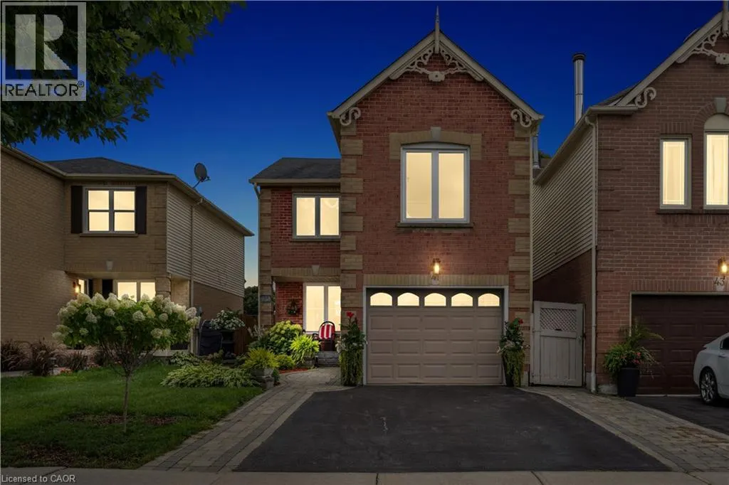 41 YORKVILLE Drive