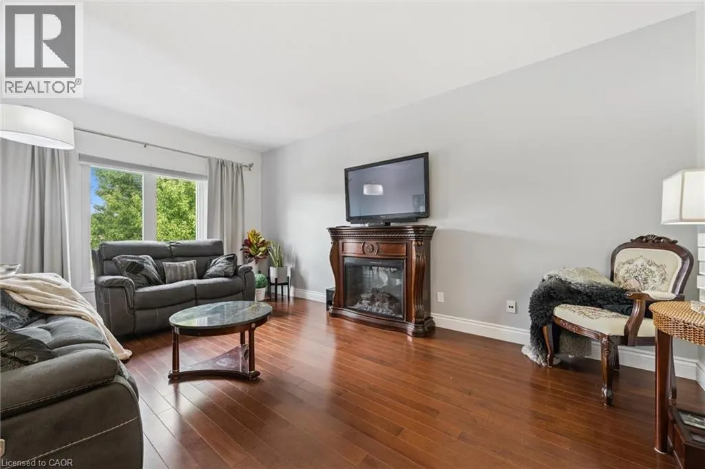 41 YORKVILLE Drive