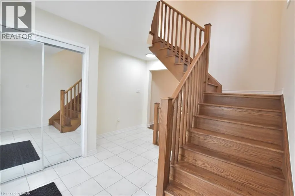 47 PICKETT Place