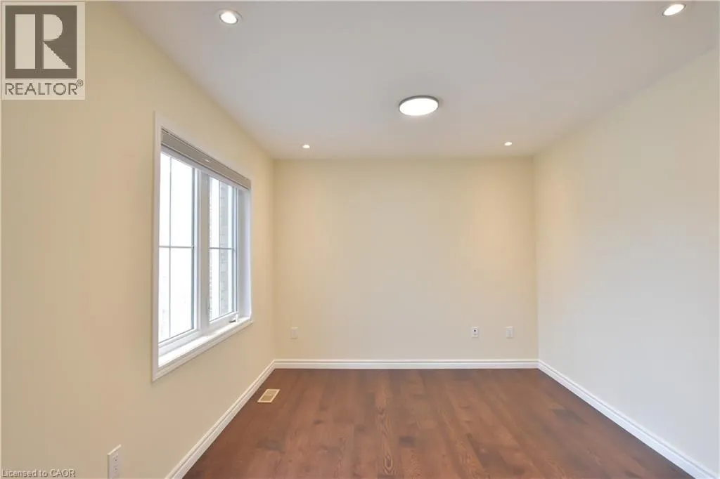 47 PICKETT Place