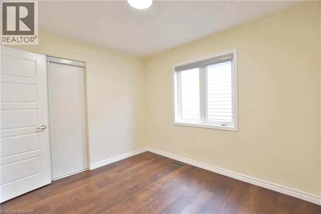 47 PICKETT Place