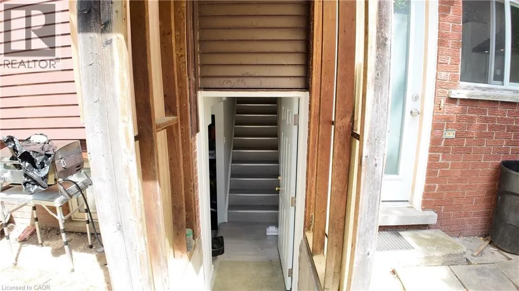 379 HOLLY Street