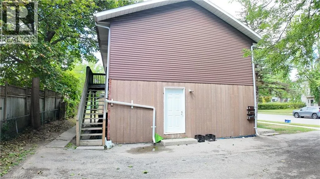 379 HOLLY Street