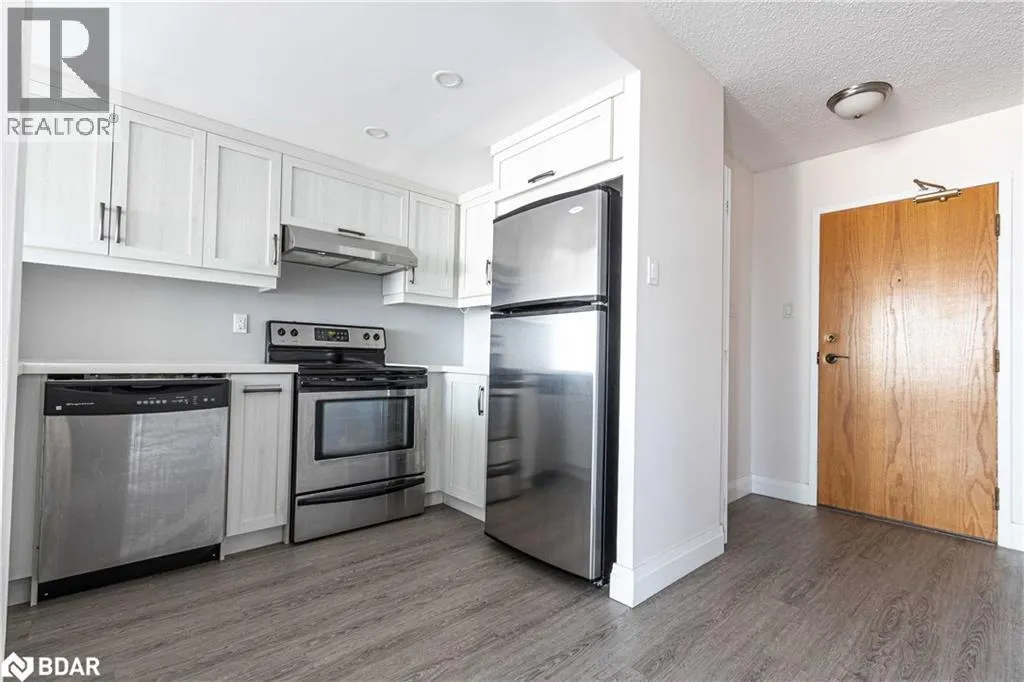 65 ELLEN Street Unit# 201, #201