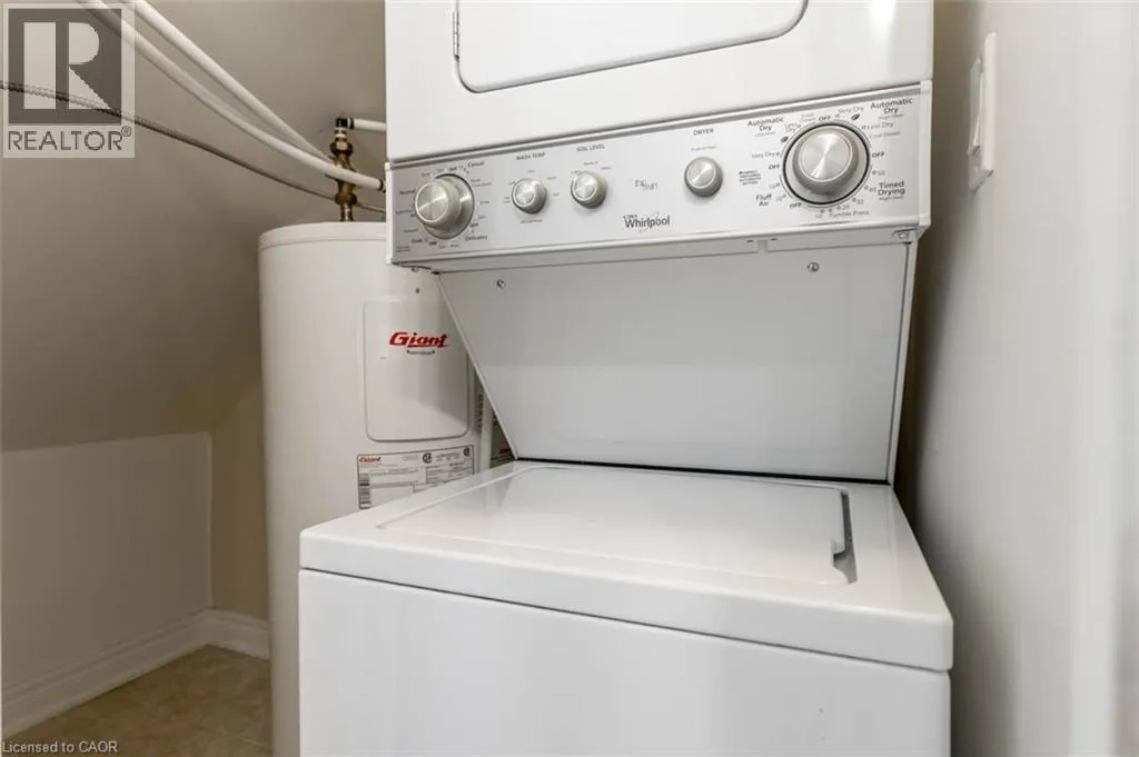 174 BRONTE Street S Unit# 201, #201