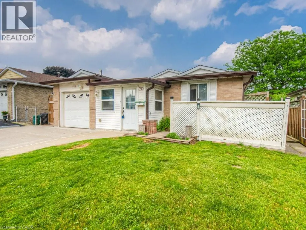 1745 BRIARWOOD Drive