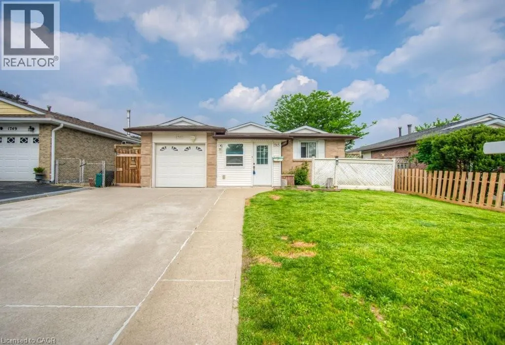 1745 BRIARWOOD Drive